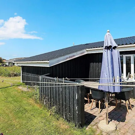 6 Person In Lokken-by Traum Lokken