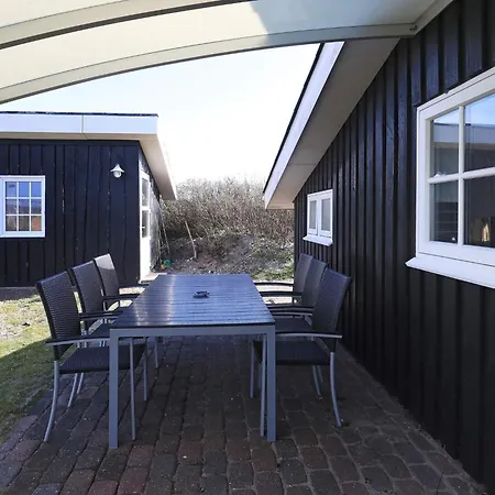 6 Person In Lokken-by Traum * Løkken